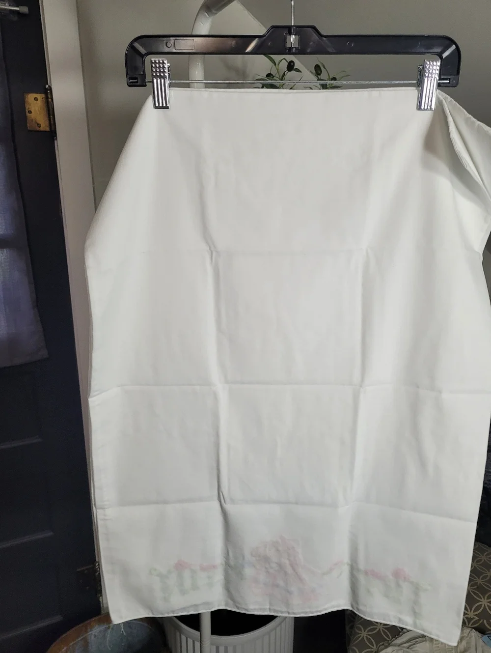 Vintage Embroidered Cottagecore Grannycore Pillowcases Set Of 2